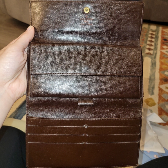 EUC-Louis Vuitton long wallet - Picture 3 of 9